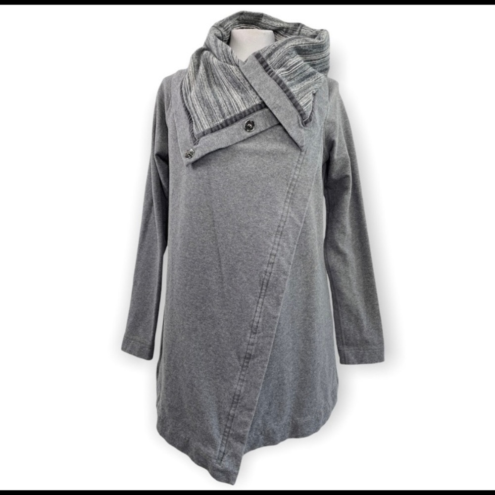 Lululemon Savasana Wrap | Grey | Size 6